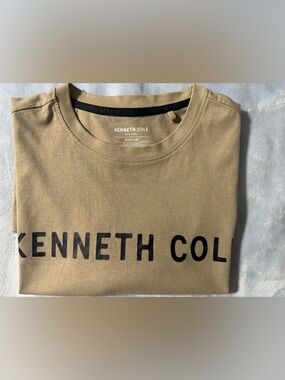 Kenneth Cole Men’s Beige Crew Neck Graphic Tee with Black Logo